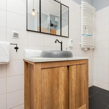 Apartman Lesna By Renters